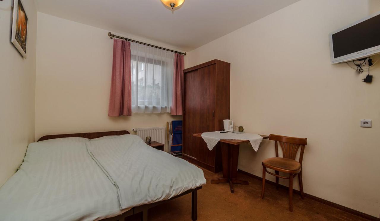 Hotel Anna Mielno Мельно Экстерьер фото