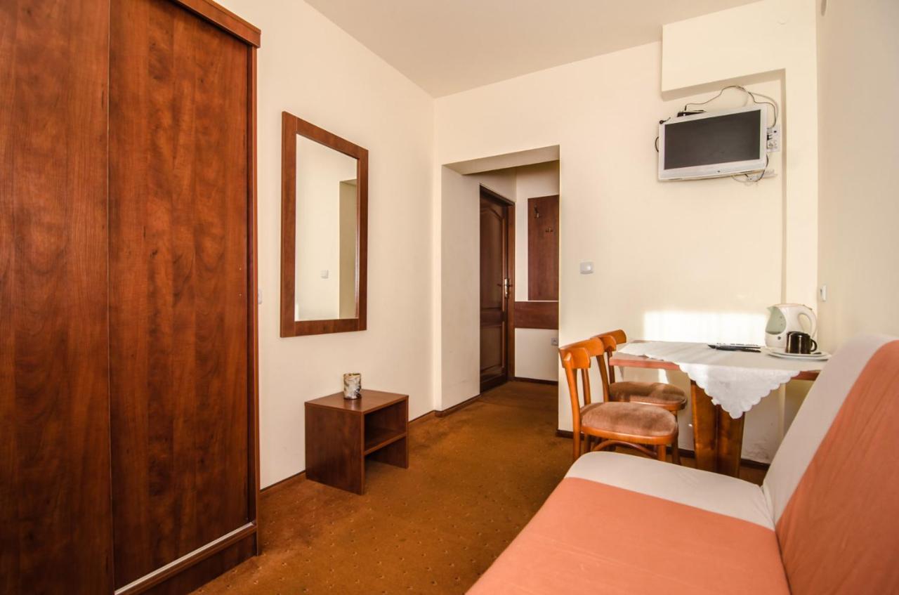 Hotel Anna Mielno Мельно Экстерьер фото