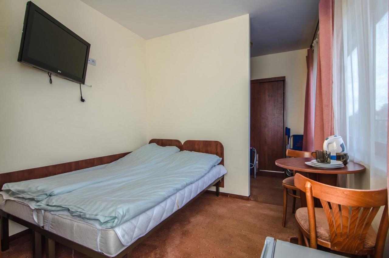 Hotel Anna Mielno Мельно Экстерьер фото